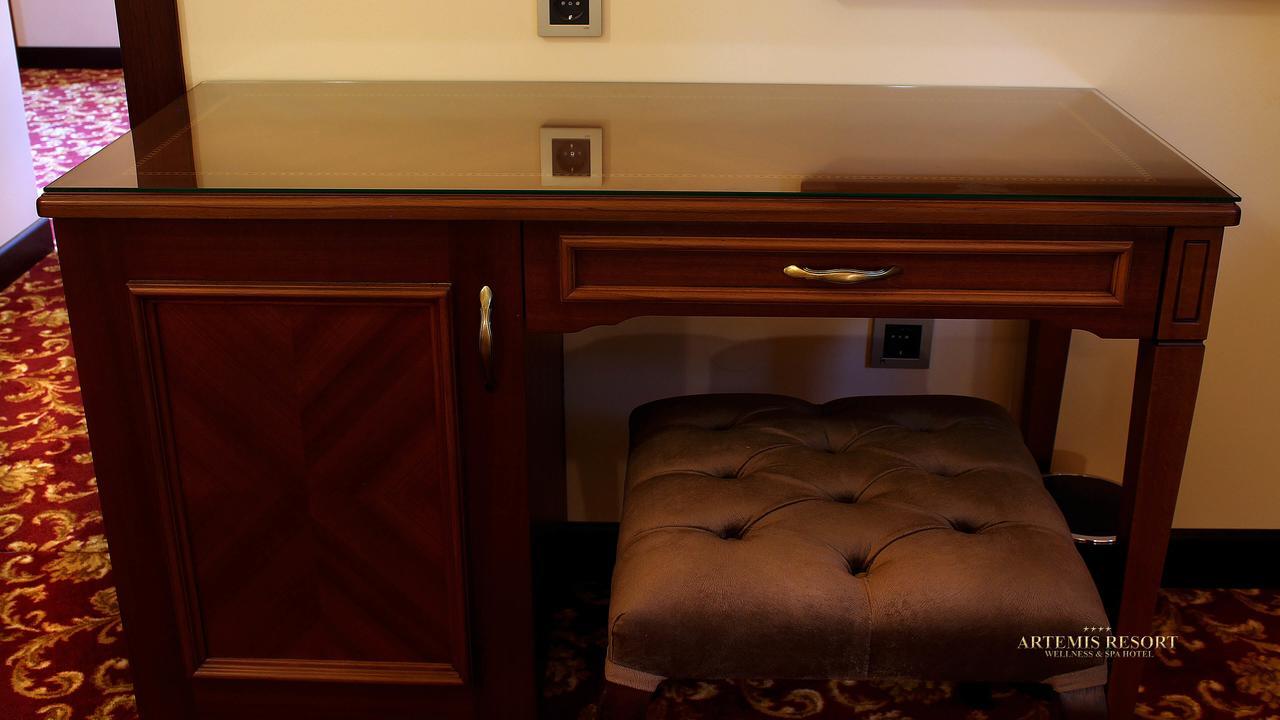 Artemis Resort Wellness Hotel Štúrovo 部屋 写真